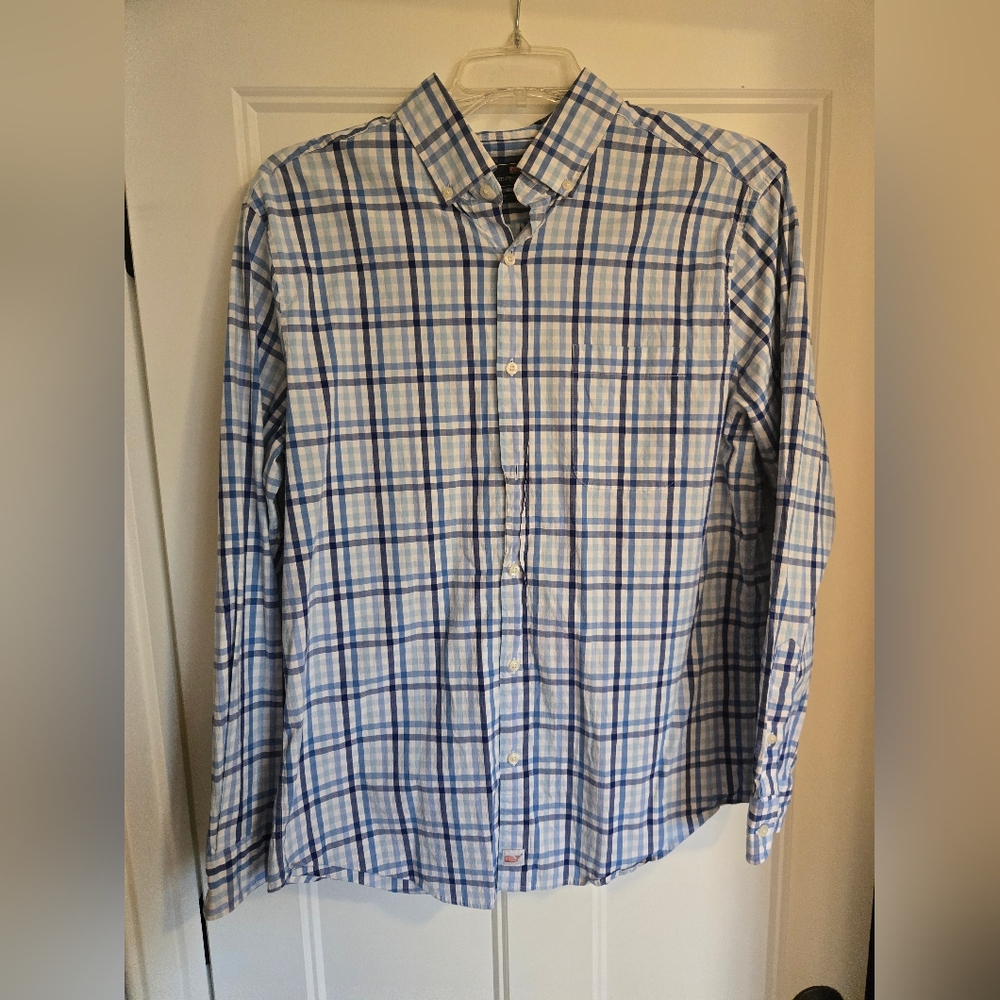 Vineyard Vines Blue and White Casual Button Down Shirt